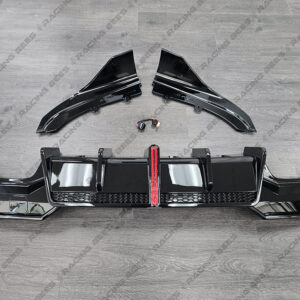 2021+ BMW G22/G23 4 Series V Style Rear Bumper Diffuser (Black)